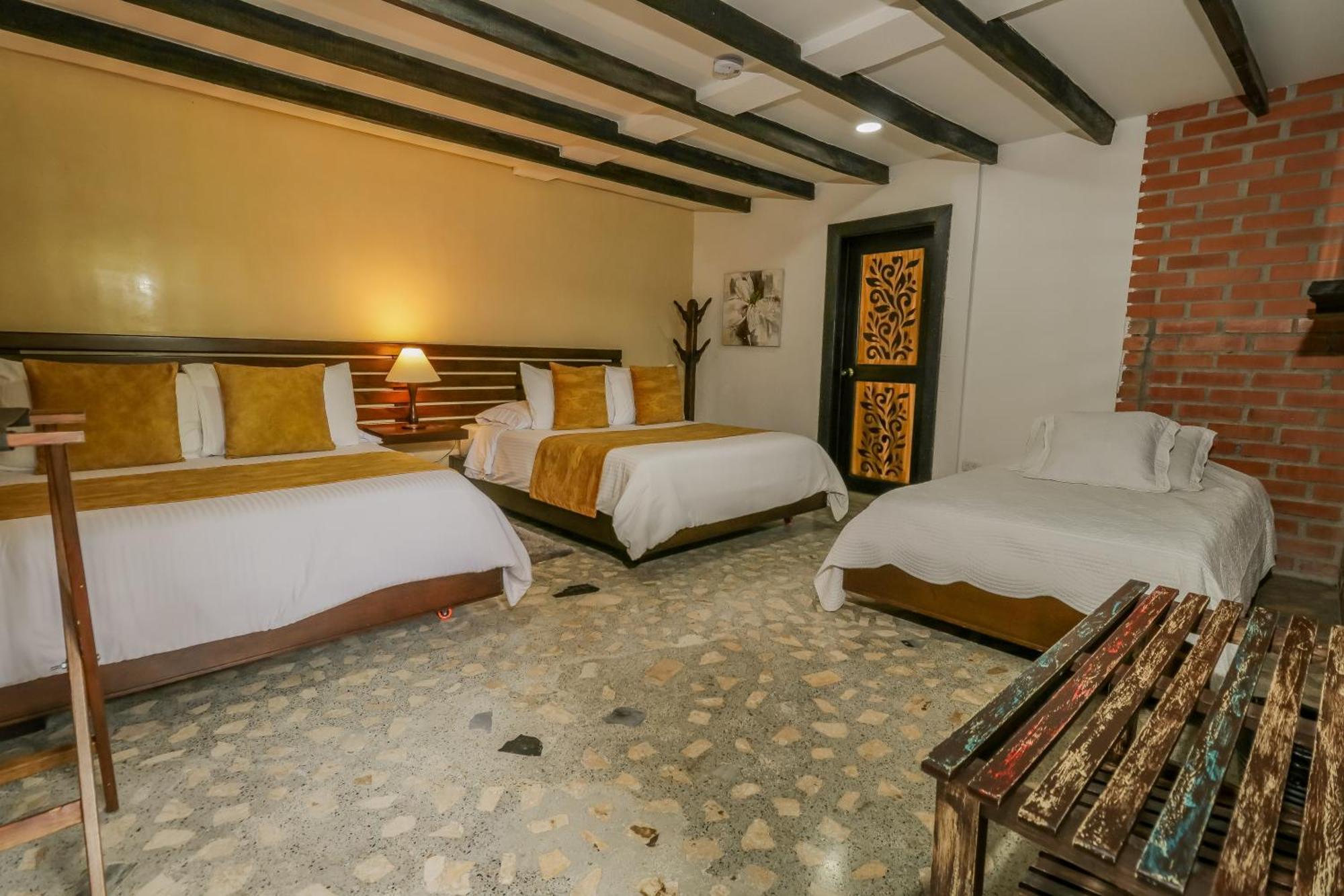 Hotel Visperas Santa Rosa de Cabal Zimmer foto